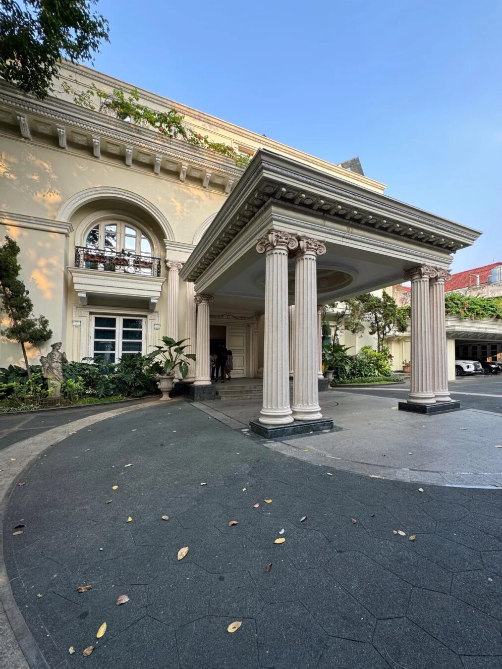 Rumah Sultan Pondok Indah (2)