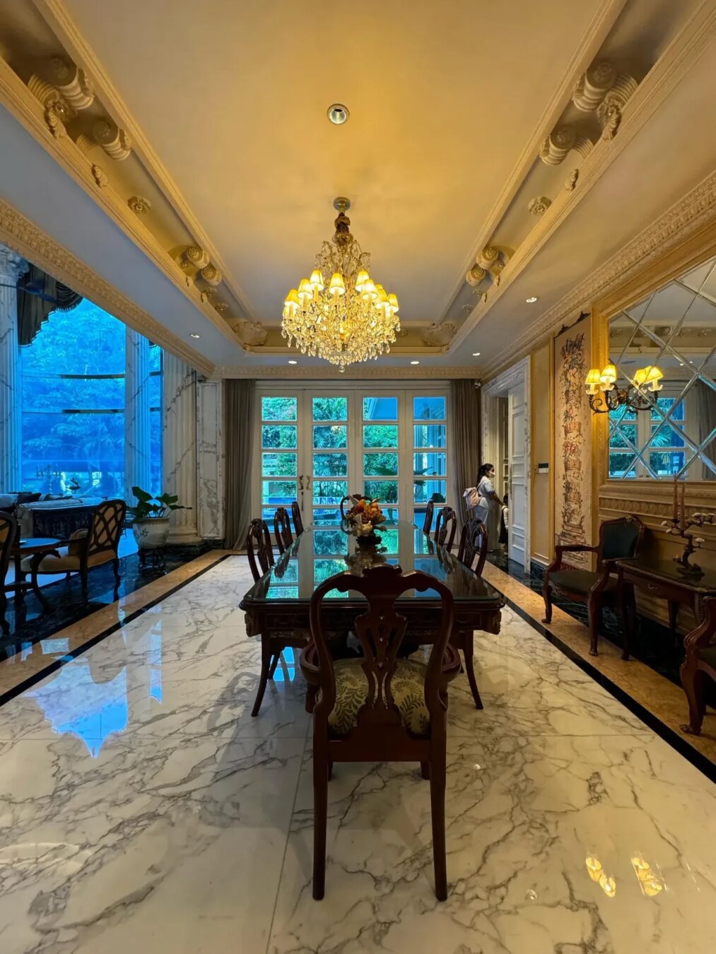 Rumah Sultan Pondok Indah (4)