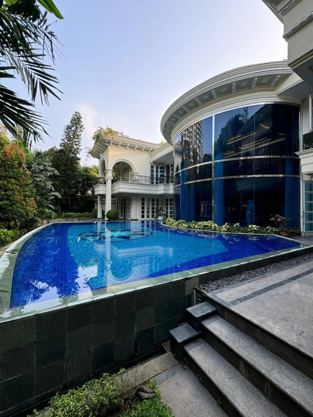 Rumah Sultan Pondok Indah